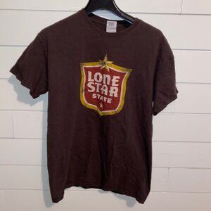 Brown Tee with Lone Star State Design – Medium Classic Texas Texan Badge Star